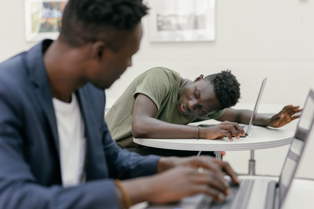 Best laptop table for students with ergonomic study setup