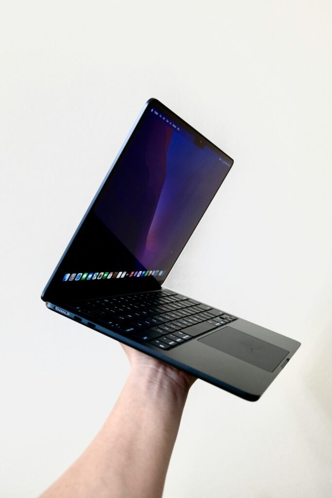 MacBook Air M4 13 Inch vs 15 Inch Comparison