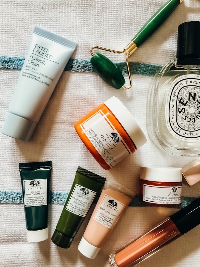 Best Moisturizer for Dry Aging Skin Over 60